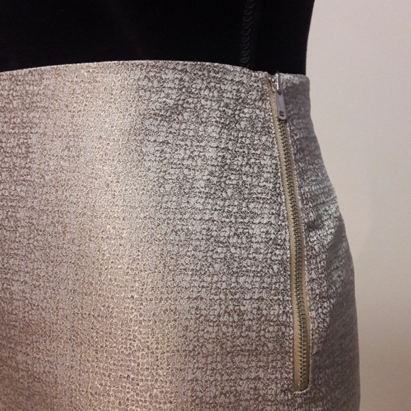Ann Taylor/ Metallic Gold/ Pencil Skirt - Picture 2 of 7